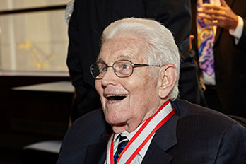 Ron Wonnacott, Officer of the Order of Canada